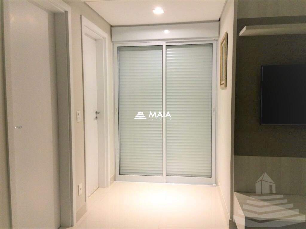 Apartamento à venda no Mercês: 
