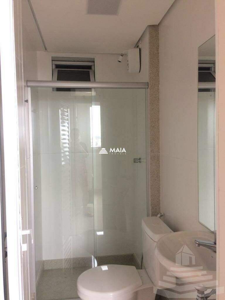 Apartamento à venda no Mercês: 