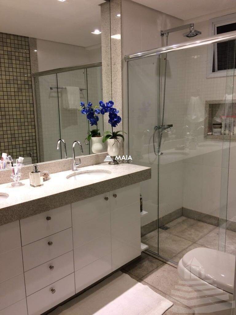 Apartamento à venda no Mercês: 