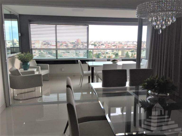 Apartamento no Mercês 