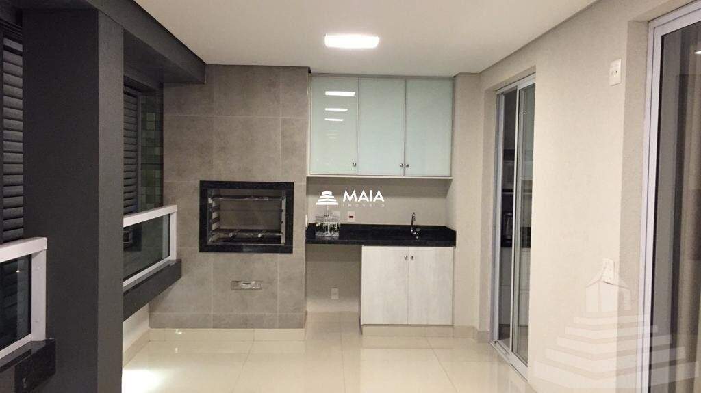 Apartamento à venda no Mercês: 