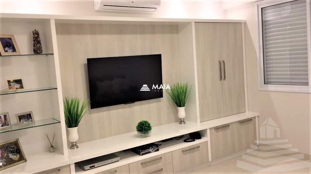 Apartamento à venda no Mercês: 