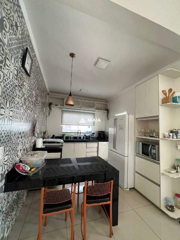 Casa de Condomínio à venda no Estância dos Ipês: 