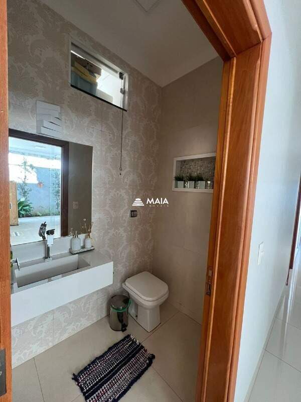 Casa de Condomínio à venda no Estância dos Ipês: 