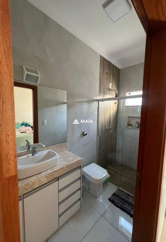 Casa de Condomínio à venda no Estância dos Ipês: 