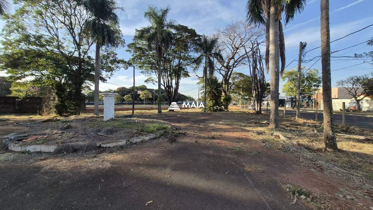 Terreno/Área à venda no Olinda: 