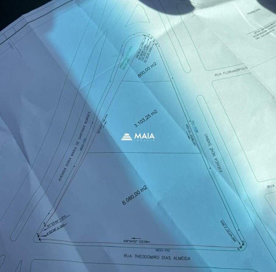 Terreno/Área à venda no Olinda: 