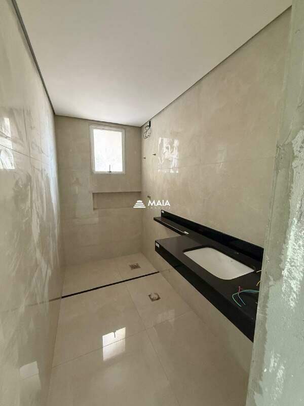 Apartamento à venda no Santa Maria: 