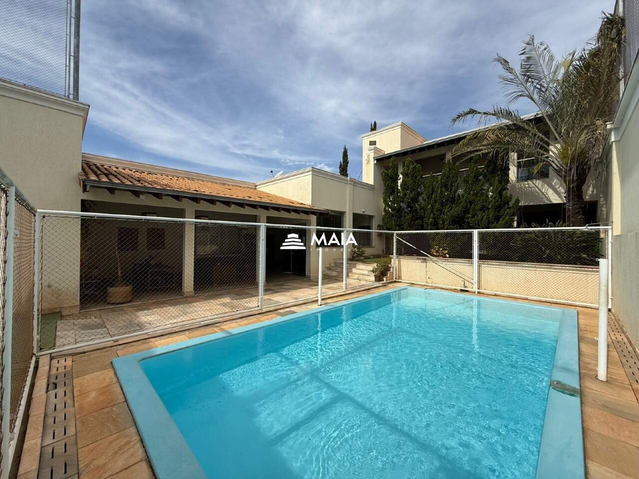 Casa à venda no Mercês 