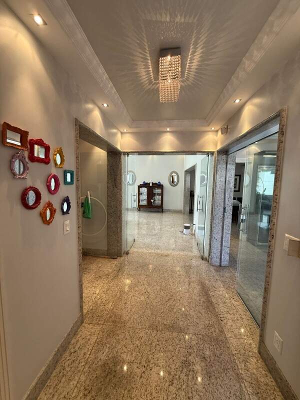 Casa à venda no Mercês: 