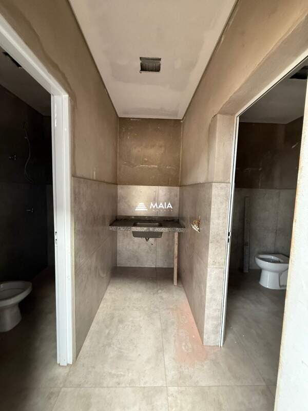 Galpão à venda no Jardim Espanha: 