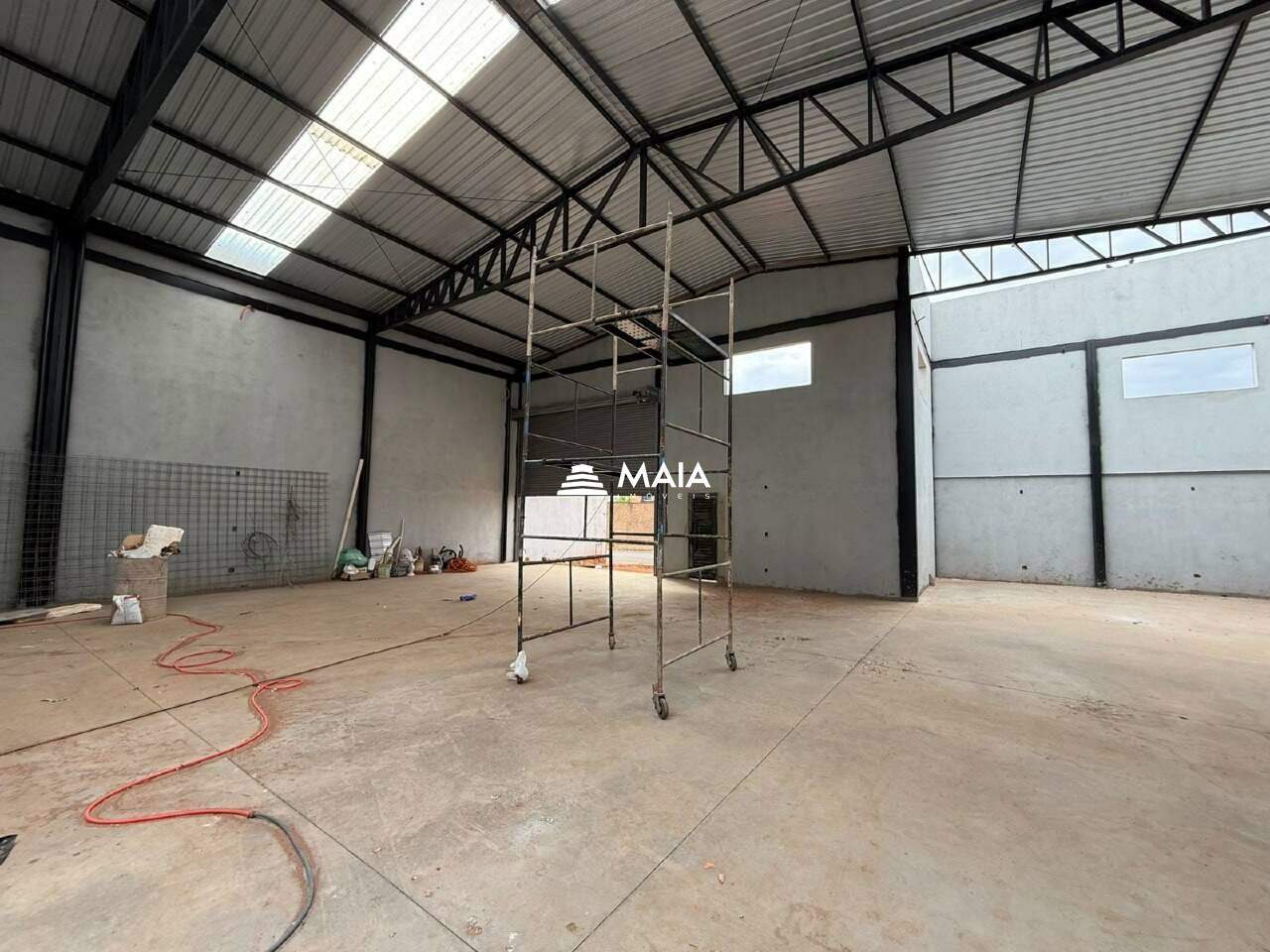 Galpão à venda no Jardim Espanha: 