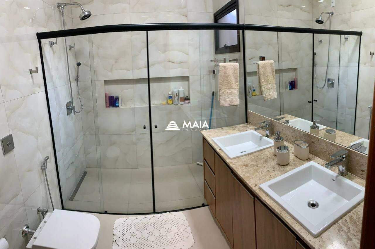 Casa de Condomínio à venda no Estância dos Ipês: 