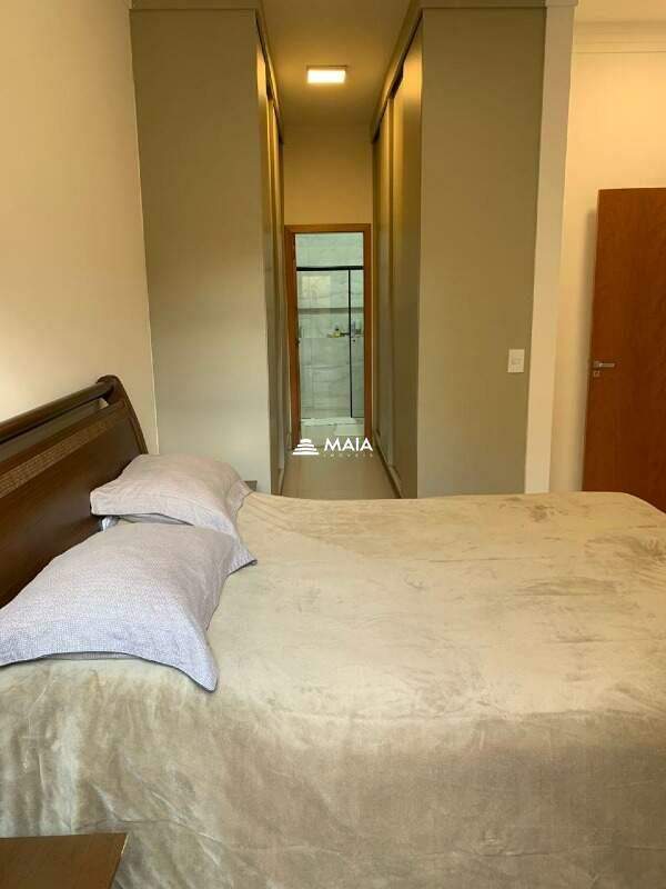 Casa de Condomínio à venda no Estância dos Ipês: 