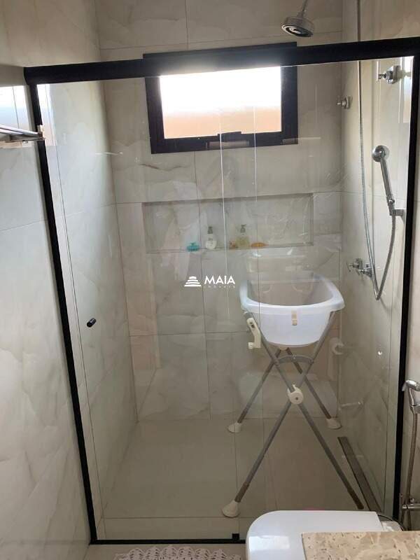 Casa de Condomínio à venda no Estância dos Ipês: 