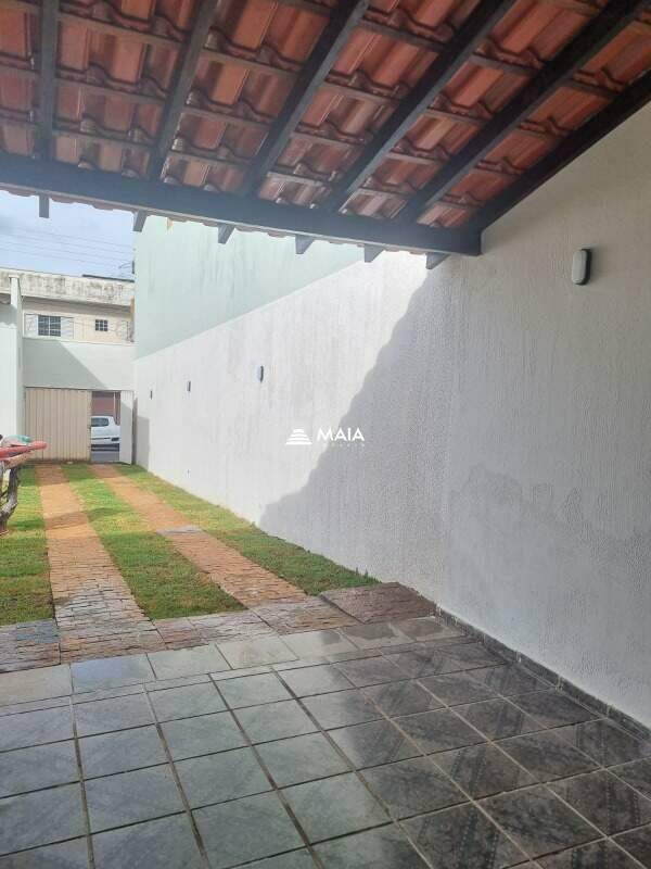 Casa à venda no Conjunto Costa Telles I: 