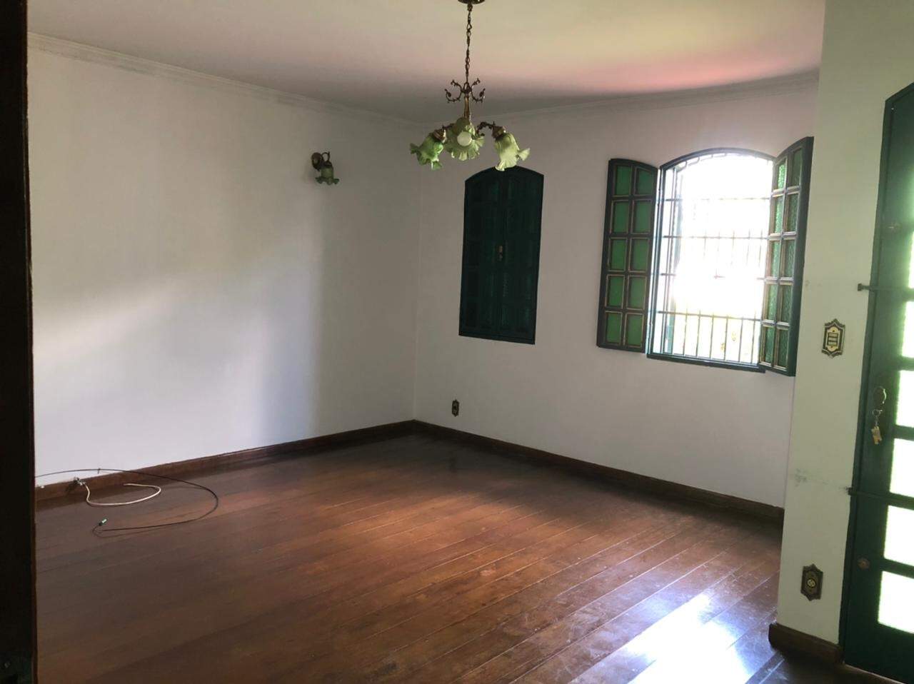 Casa à venda no Frei Eugênio: 