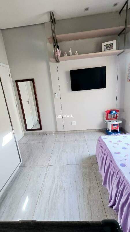 Casa de Condomínio à venda no Estância dos Ipês: 