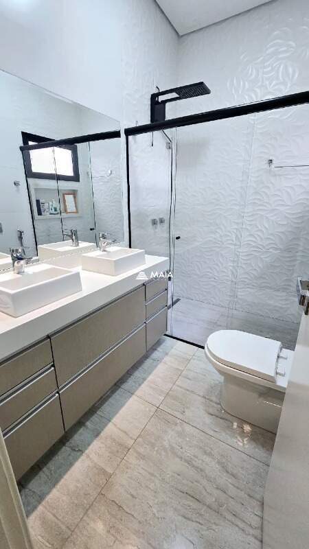 Casa de Condomínio à venda no Estância dos Ipês: 