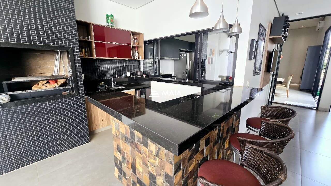 Casa de Condomínio à venda no Estância dos Ipês: 