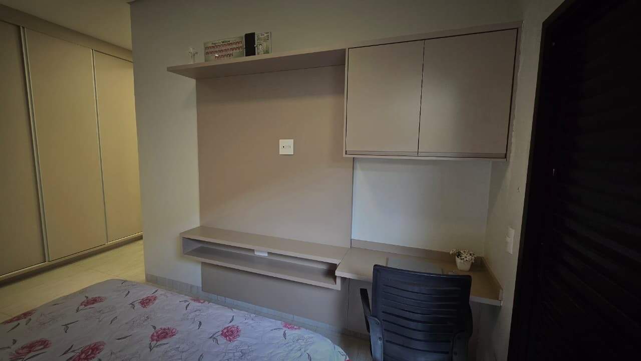 Casa de Condomínio à venda no Estância dos Ipês: 