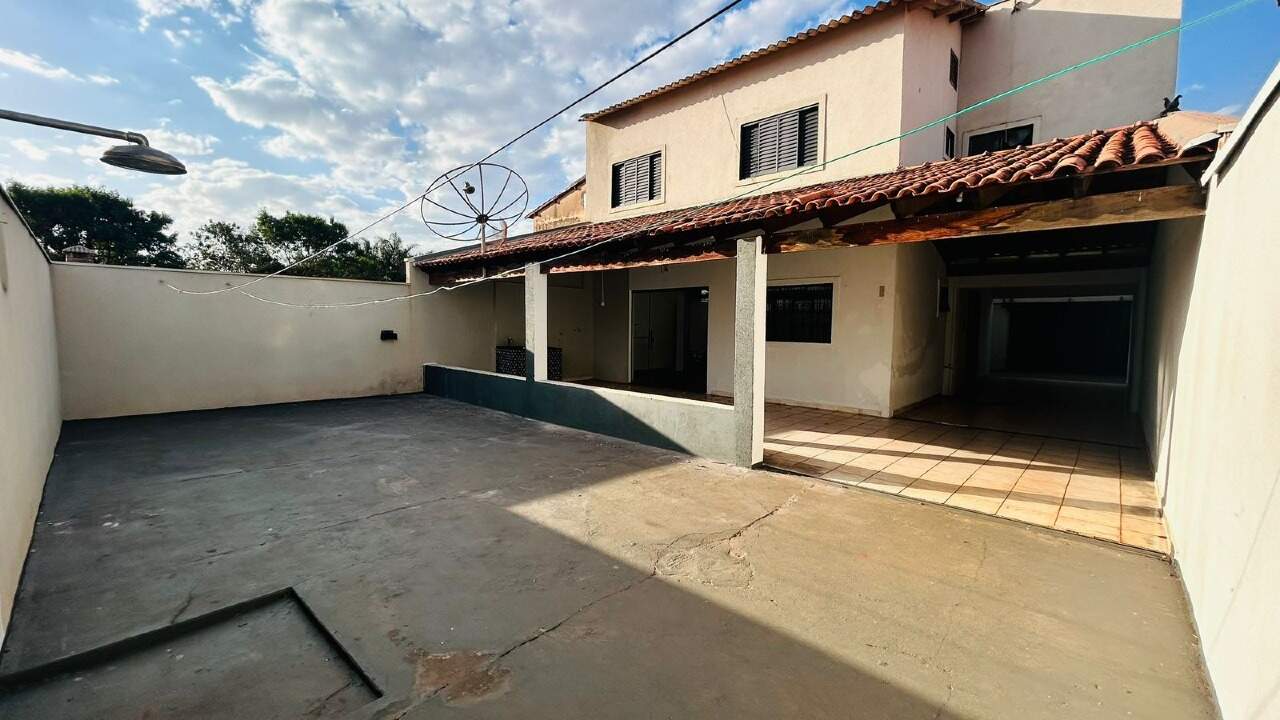 Casa à venda no Conjunto Maringá II: 