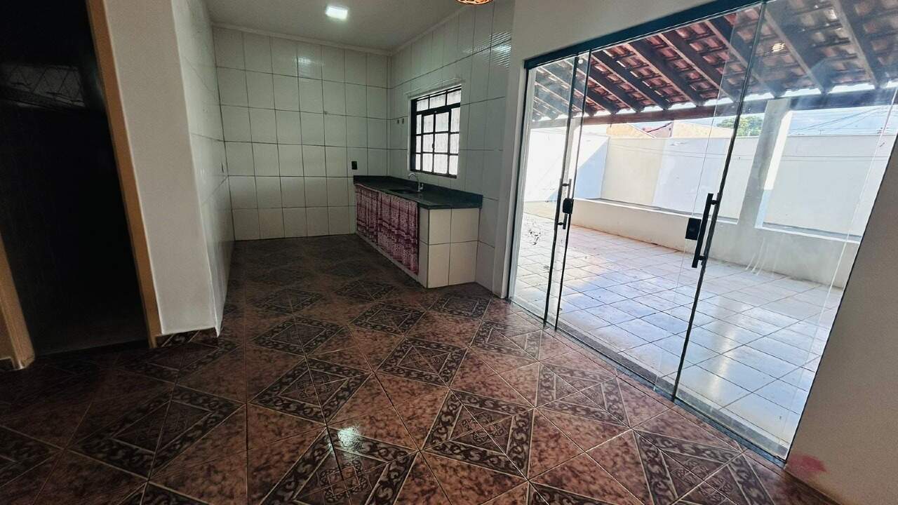 Casa à venda no Conjunto Maringá II: 