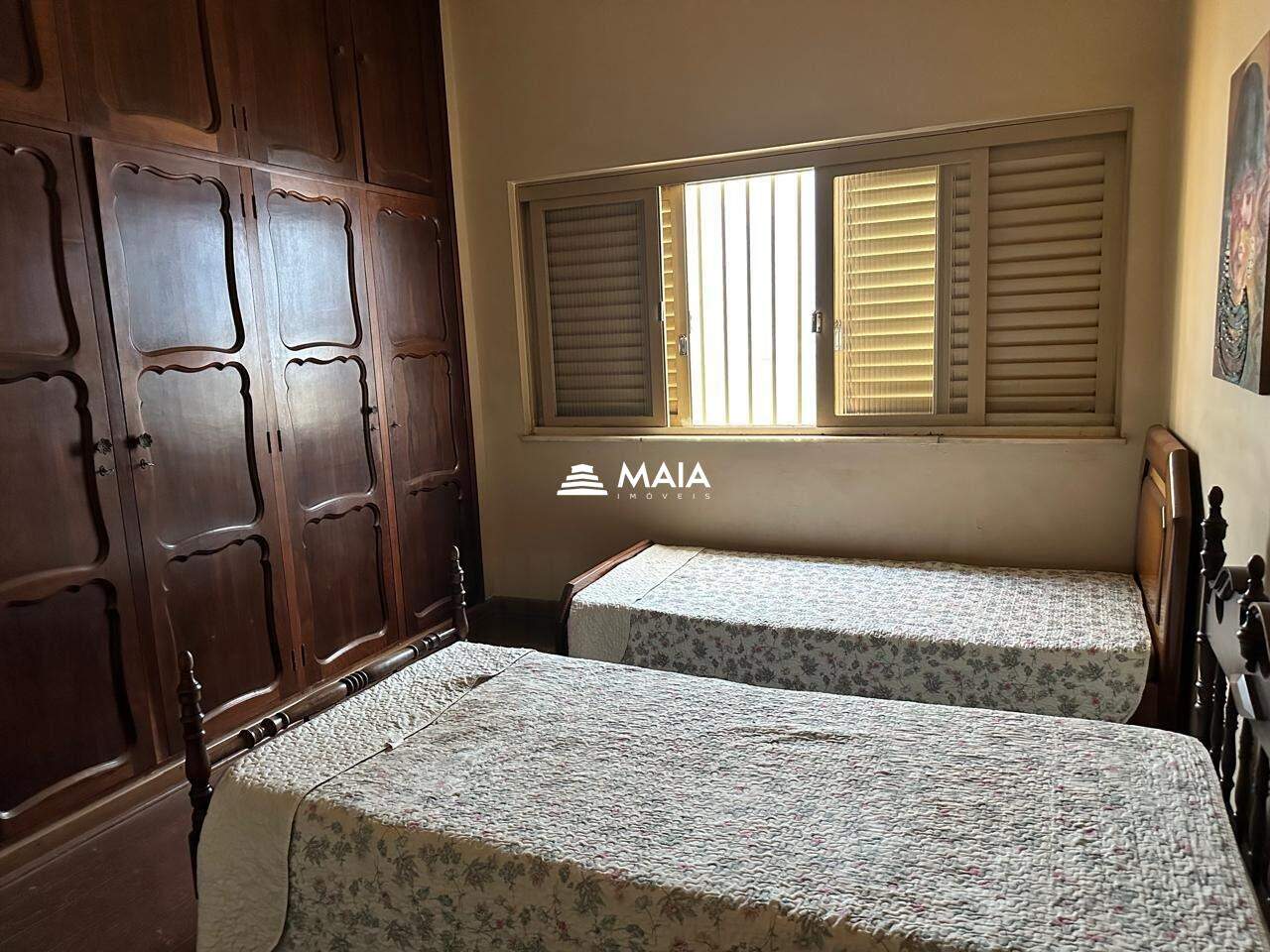 Casa à venda no Centro: 