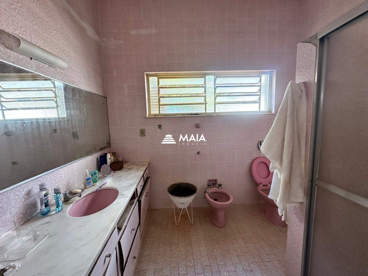 Casa à venda no Centro: 