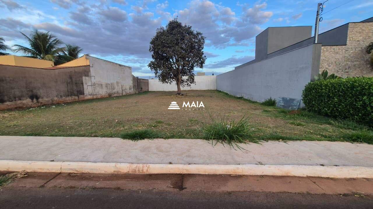 Terreno à venda no Coondominio Mario Franco