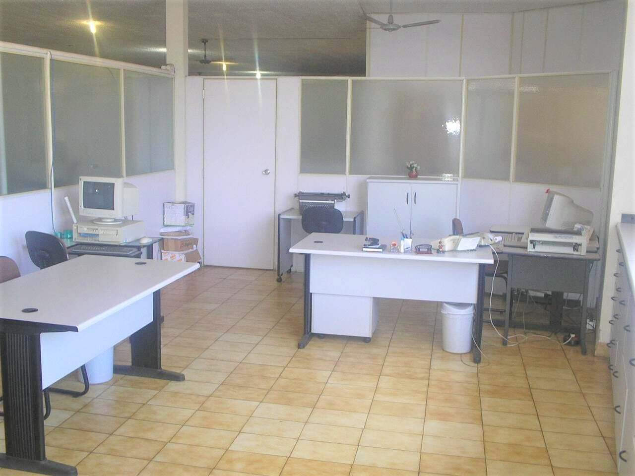 Comercial para aluguel no Mercês: 