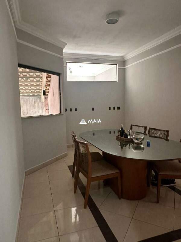 Casa à venda no Conjunto Frei Eugênio: 