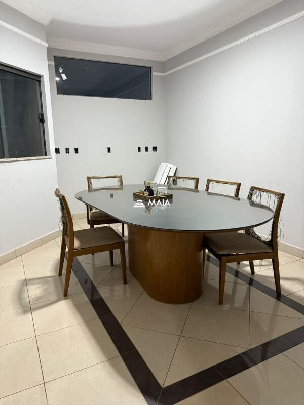 Casa à venda no Conjunto Frei Eugênio: 