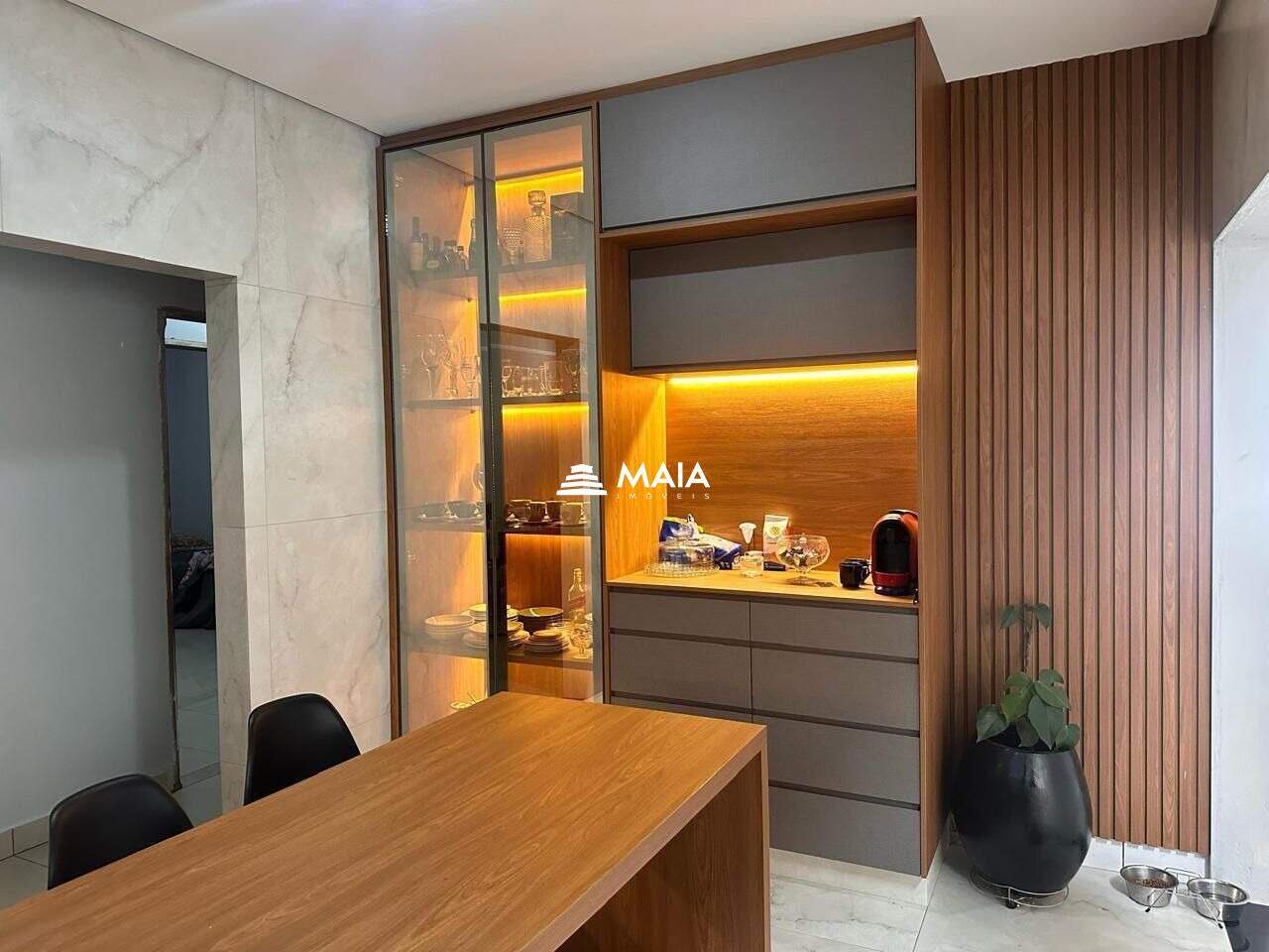 Casa à venda no Conjunto Frei Eugênio: 