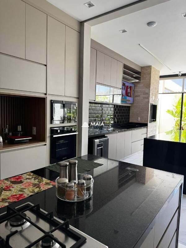 Casa de Condomínio para aluguel no Estância dos Ipês: 