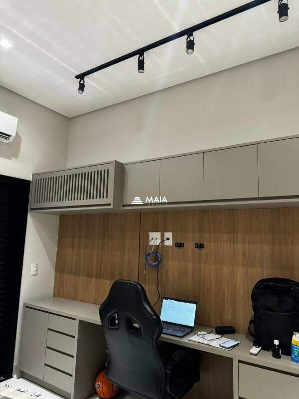 Casa de Condomínio para aluguel no Estância dos Ipês: 