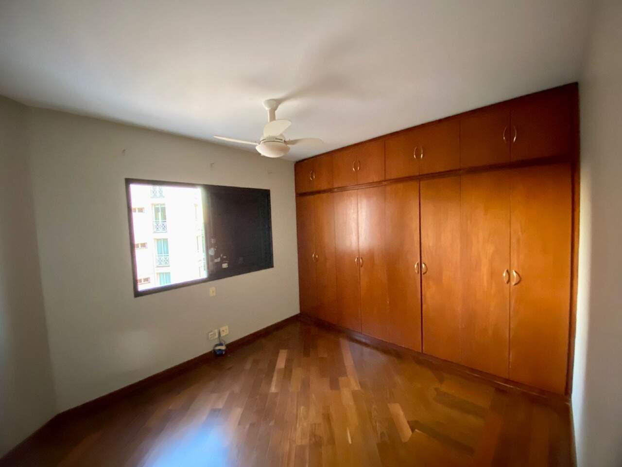 Apartamento para aluguel no Mercês: 