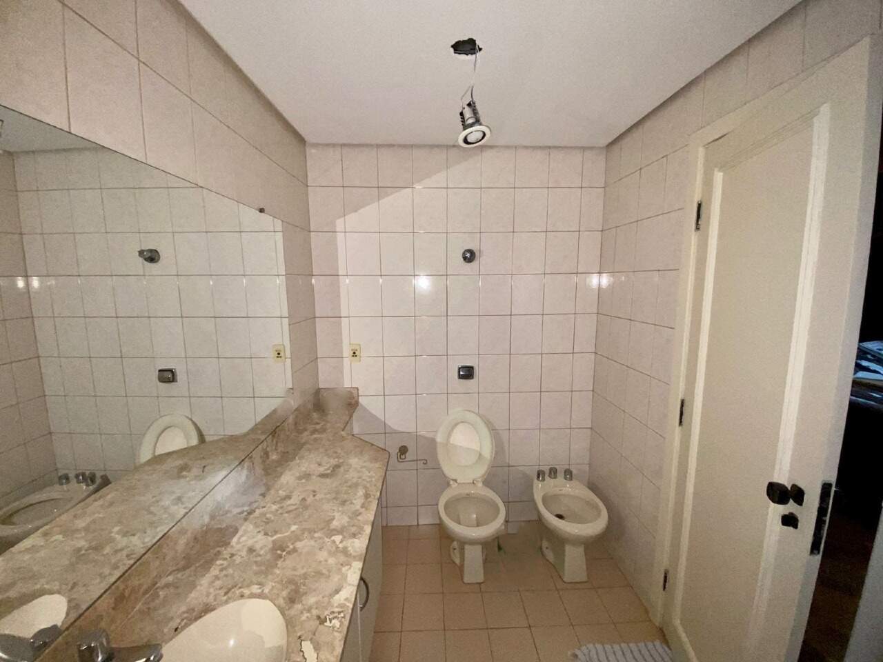 Apartamento para aluguel no Mercês: 