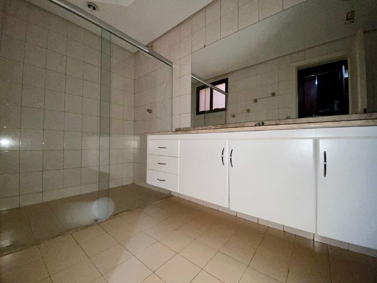 Apartamento para aluguel no Mercês: 