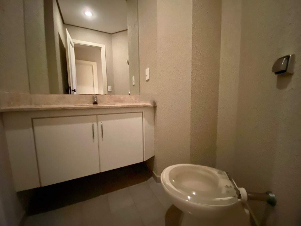 Apartamento para aluguel no Mercês: 