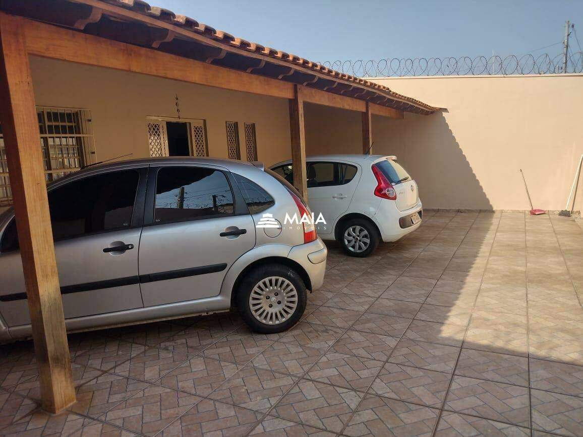 Casa à venda no Lourdes: 