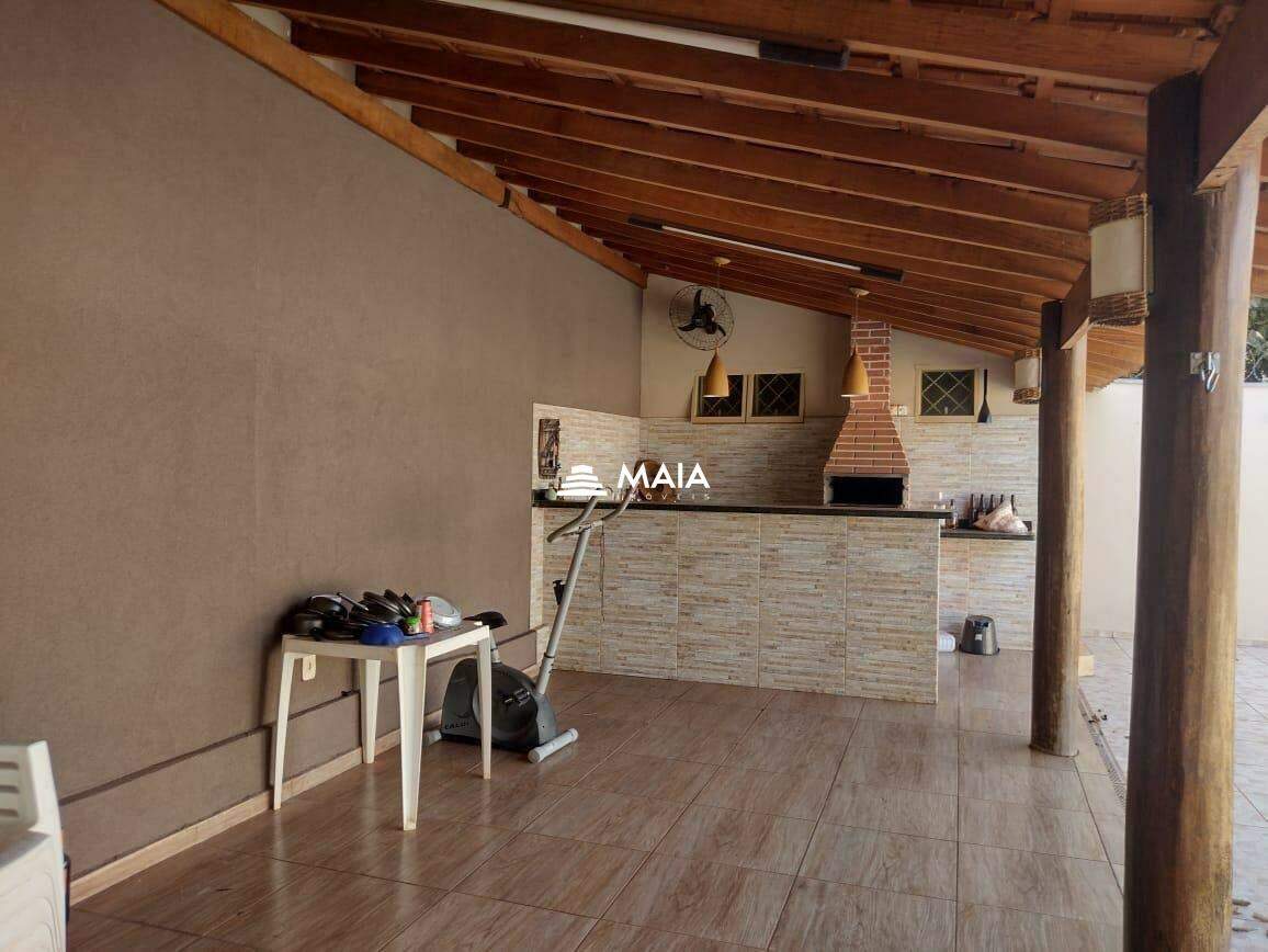 Casa à venda no Lourdes: 