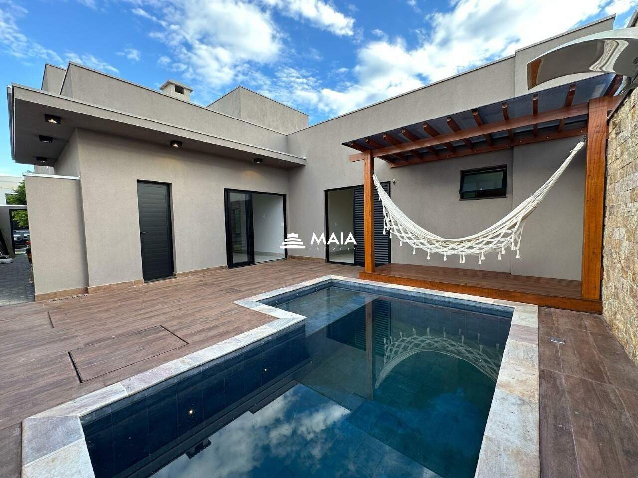 Casa de Condomínio para aluguel no Estância dos Ipês: 