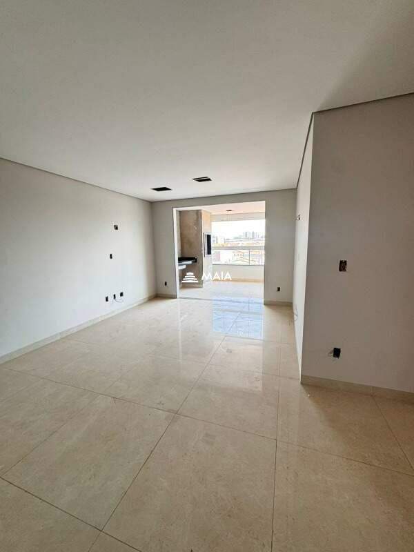 Apartamento à venda no Santa Maria: 