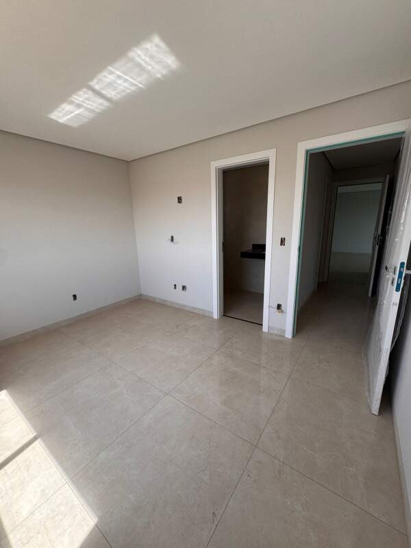 Apartamento à venda no Santa Maria: 