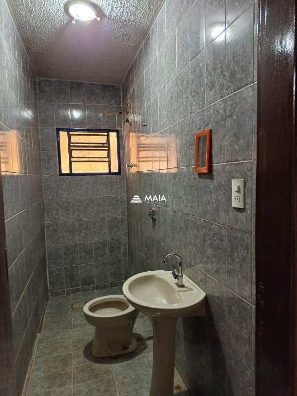 Casa para aluguel no Centro: 