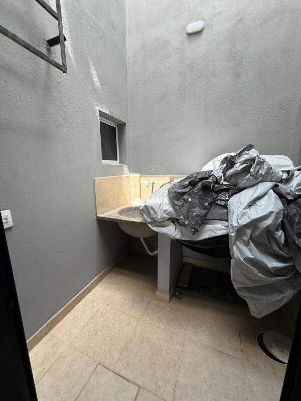 Galpão para aluguel no Parque das Laranjeiras: 