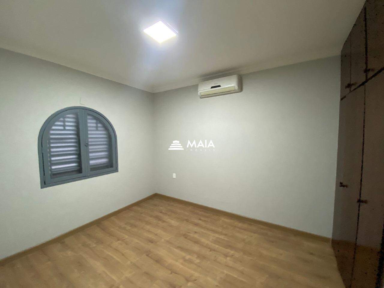 Casa para aluguel no Frei Eugênio: 