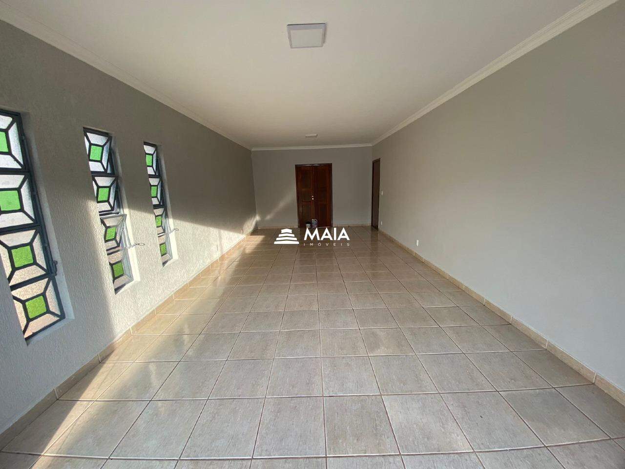 Casa para aluguel no Frei Eugênio: 