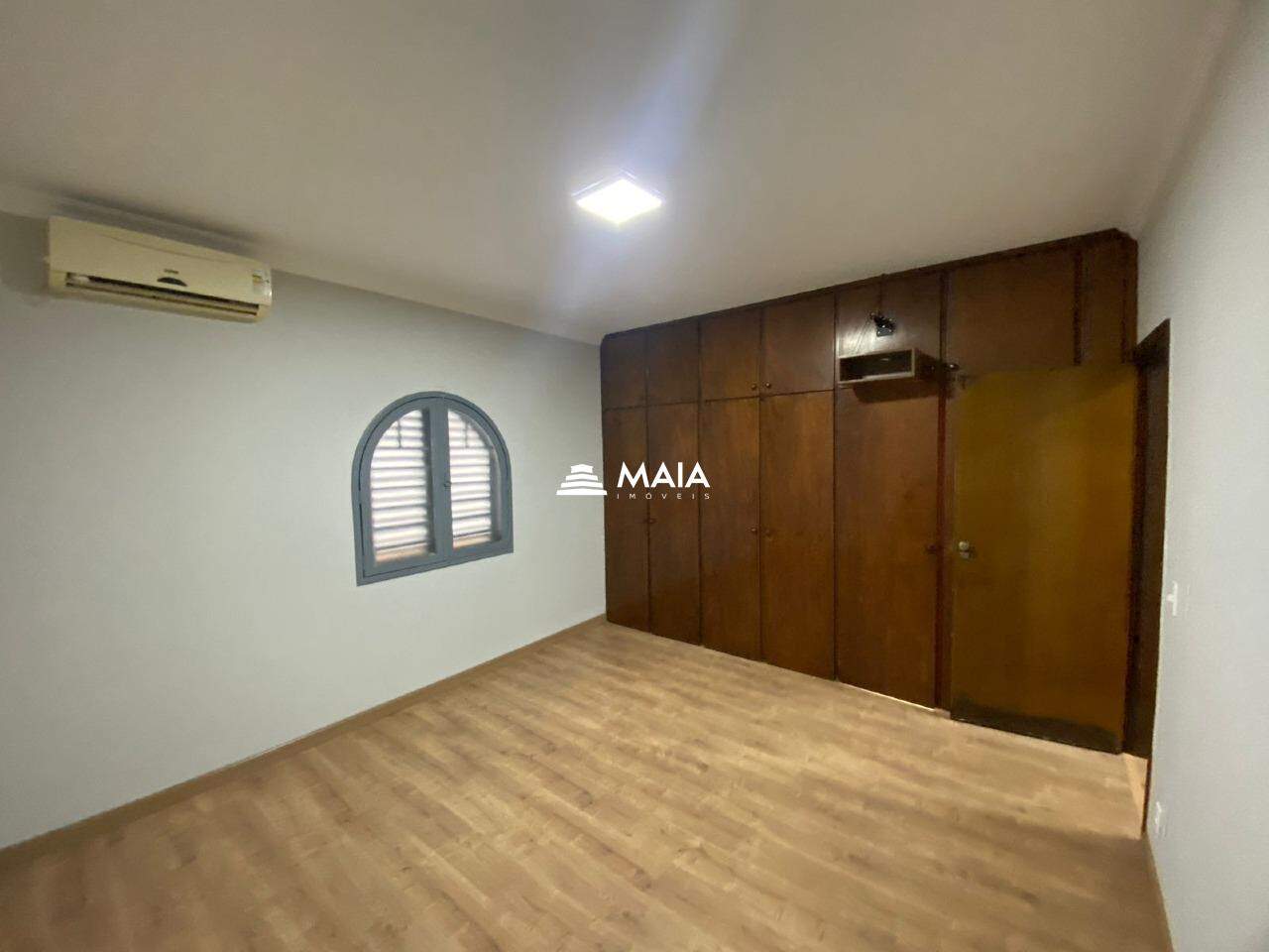 Casa para aluguel no Frei Eugênio: 